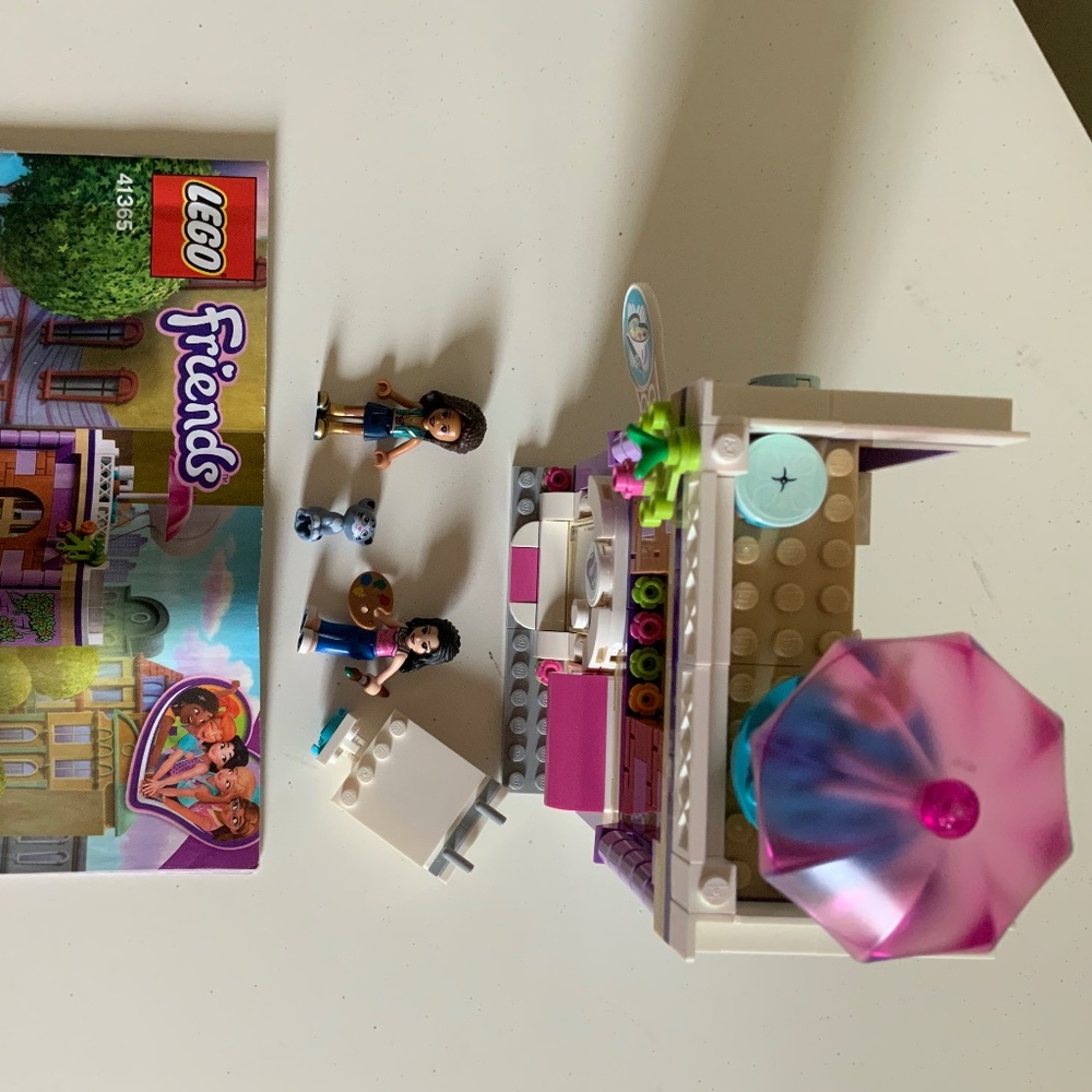LEGO Emma’s Art Studio